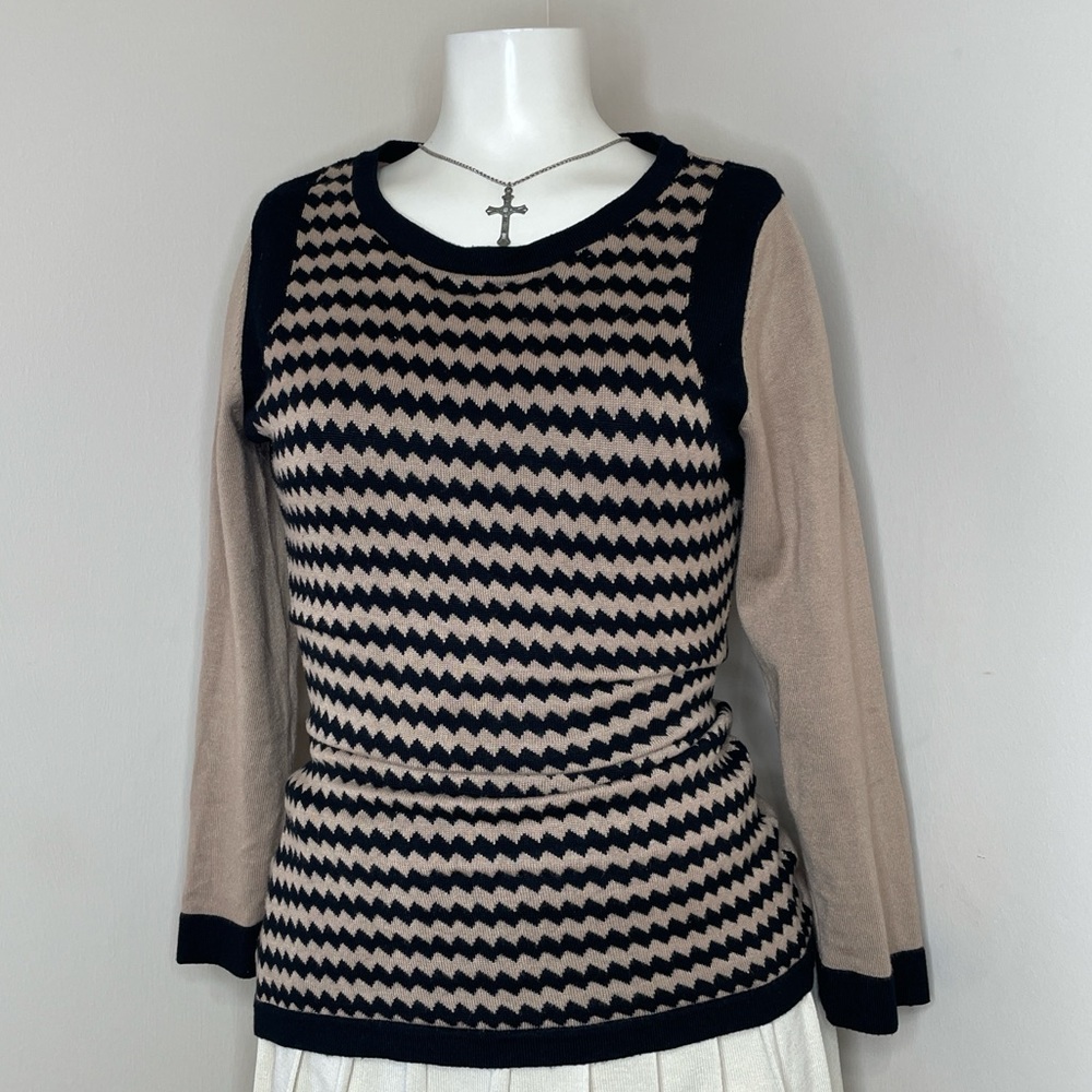 The Limited vintage womens Black and Tan Chevron Knit Top 90s Zig-Zag minimalist
